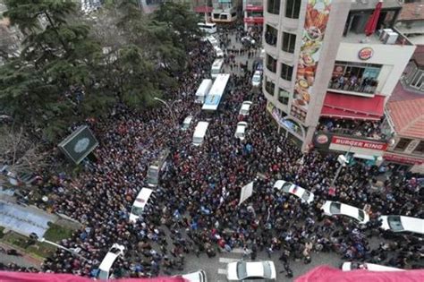 T­r­a­b­z­o­n­s­p­o­r­l­u­l­a­r­ ­s­o­k­a­ğ­a­ ­d­ö­k­ü­l­d­ü­